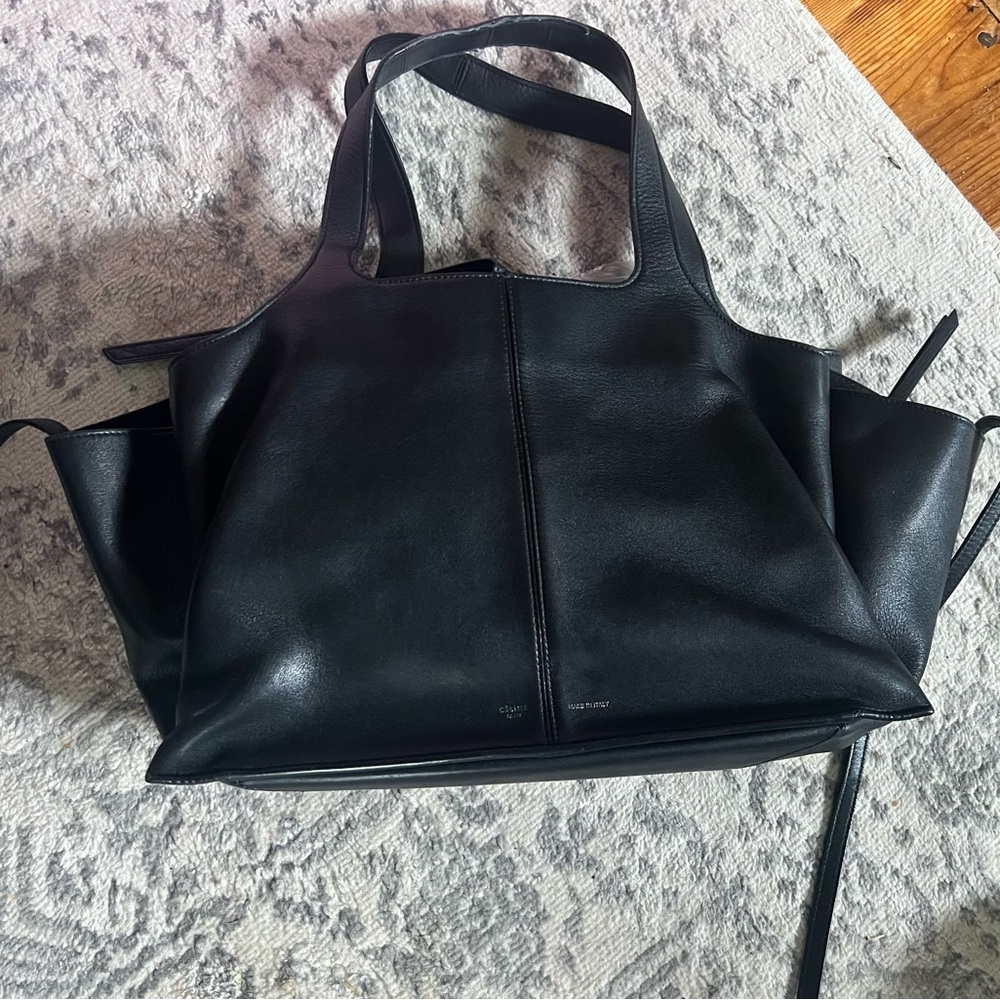 CÉLINE BLACK CALFSKIN LEATHER PHANTOM MEDIUM